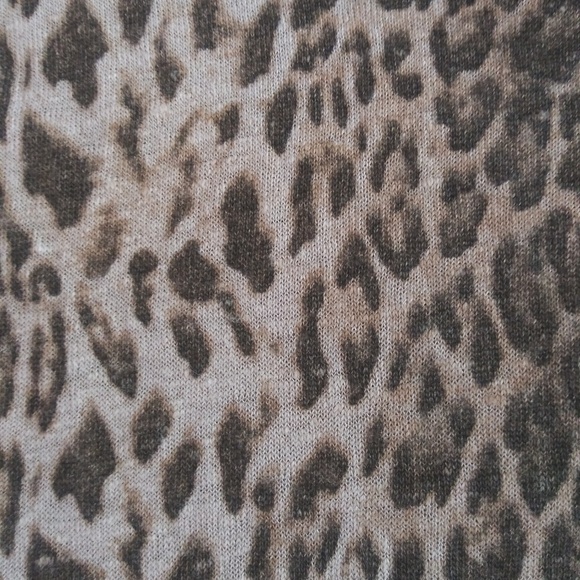 Zara Collection 3/4 sleeve animal print top - Picture 4 of 5